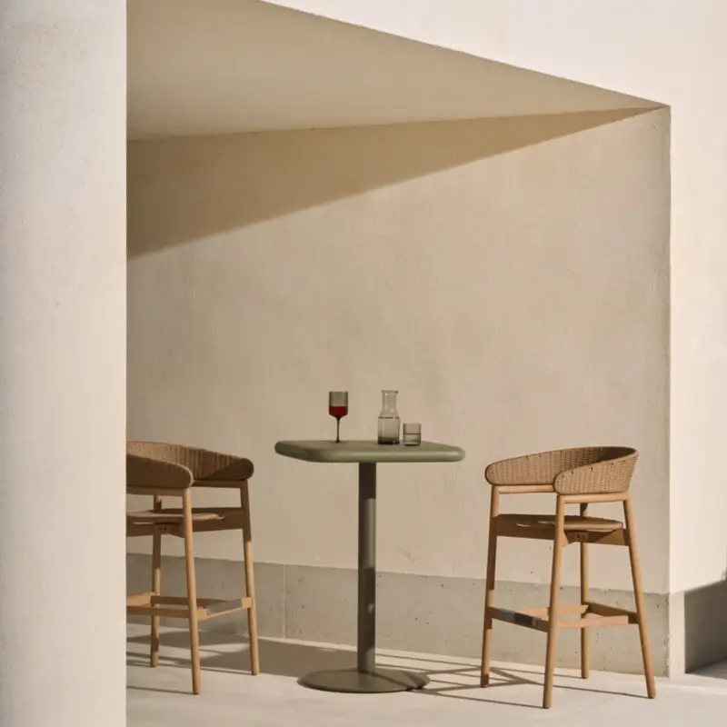 Uitverkoop Kave Home Buitentafel Esilda Hoog Groen Cement 70x70cm Met Onderstel Ø55x96cm