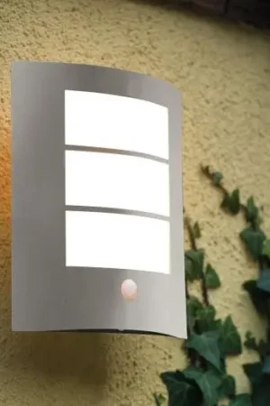 Laatste Kans EGLO - Buiten wandlamp met sensor 1xE27/15W/230V IP44